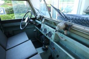 Image 45/50 of Land Rover 88 (1965)