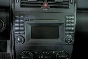 Bild 29/43 von Mercedes-Benz A 160 CDI (2010)