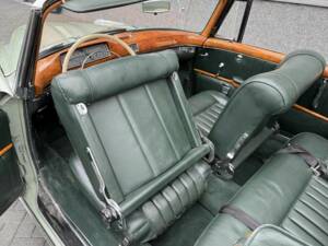 Image 42/50 of Mercedes-Benz 220 S Cabriolet (1958)