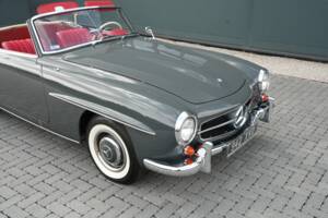 Image 27/50 de Mercedes-Benz 190 SL (1961)