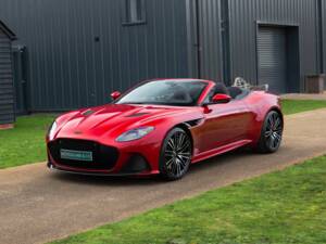 Immagine 82/84 di Aston Martin DBS 770 Ultimate Volante (2023)