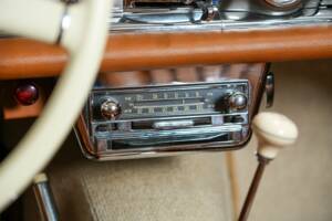 Immagine 41/48 di Mercedes-Benz 300 SL Roadster (1959)