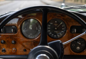 Image 15/22 of Rolls-Royce Silver Cloud III &quot;Chinese Eyes&quot; (1964)