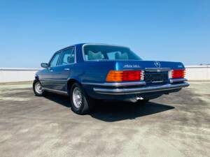 Image 7/15 of Mercedes-Benz 450 SEL 6,9 (1975)