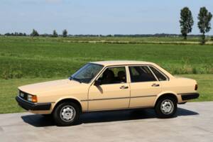 Imagen 20/50 de Audi 80 GL (1979)