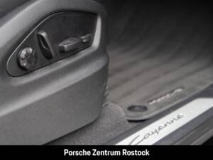 Imagen 21/34 de Porsche Cayenne Coupé E-Hybrid (2025)