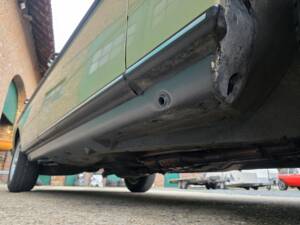 Image 40/73 of Mercedes-Benz 230 E (1985)