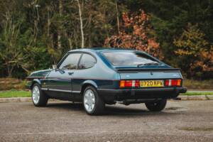 Bild 8/9 von Ford Capri 2,8i (1987)
