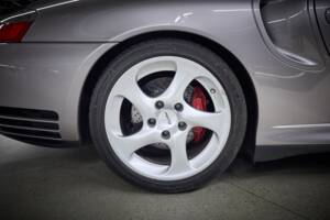 Image 26/98 of Porsche 911 Turbo (2000)