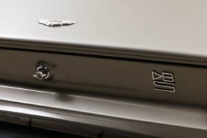 Bild 28/34 von Aston Martin DBS Vantage (1969)