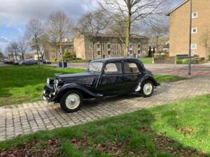 Bild 12/12 von Citroën Traction Avant 11 BL (1952)