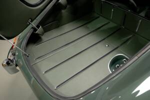 Image 29/50 de Jaguar Type E 4.2 (1966)