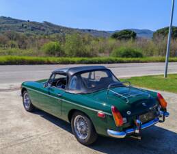 Immagine 7/37 di MG MGB (1972)