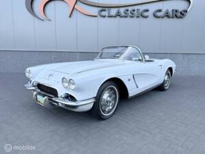 Image 4/24 of Chevrolet Corvette (1962)