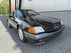 Image 12/50 de Mercedes-Benz 300 SL (1990)