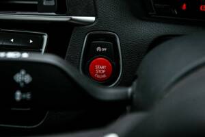 Image 20/45 of BMW M2 CS Coupé (2020)