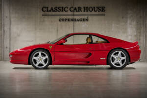 Immagine 6/99 di Ferrari F 355 Berlinetta (1997)