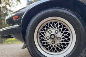 Image 30/47 of Jaguar XJ-S 3.6 (1988)