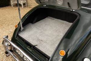 Image 15/21 of Riley 2.5 Litre RMF (1953)