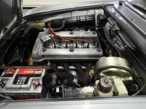 Imagen 7/10 de Alfa Romeo 1750 GT Veloce (1969)