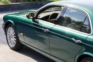 Imagen 33/50 de Jaguar XJ 8 4.2 (2006)