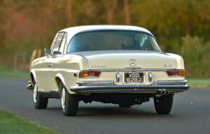 Image 14/50 of Mercedes-Benz 280 SE (1971)
