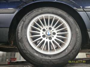 Image 46/58 of BMW 750i (1997)