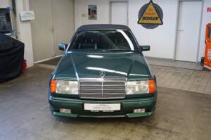 Image 4/38 of Mercedes-Benz 300 CE-24 (1992)