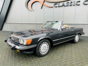 Image 4/30 of Mercedes-Benz 560 SL (1988)