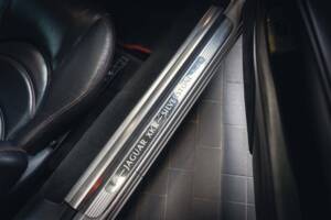 Image 12/15 of Jaguar XKR "Silverstone" (2000)