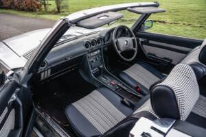 Image 31/40 of Mercedes-Benz 450 SL (1977)