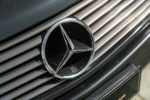 Image 9/50 of Mercedes-Benz 300 SL (1990)