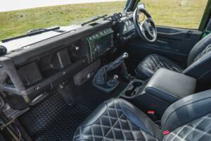 Immagine 42/50 di Land Rover Defender 110 (2005)