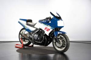 Image 6/50 of Yamaha FZ 750 (1986)