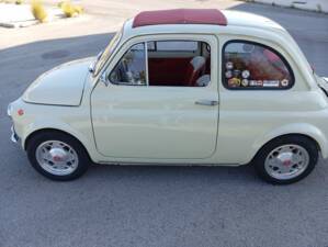 Image 24/50 of FIAT 500 F (1970)