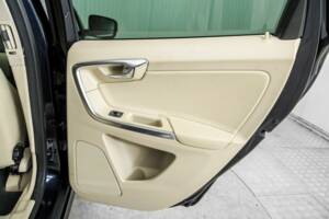 Image 36/50 de Volvo XC60 D3 (2017)