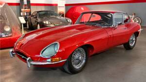 Image 5/11 of Jaguar E-Type 3.8 (1964)