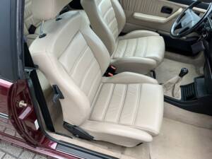 Bild 9/18 von Volkswagen Golf I Cabrio 1.8 (1993)