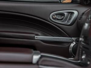Bild 30/49 von Aston Martin V12 Vanquish S (2007)
