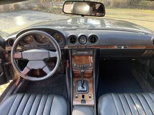 Immagine 14/24 di Mercedes-Benz 380 SL (1984)