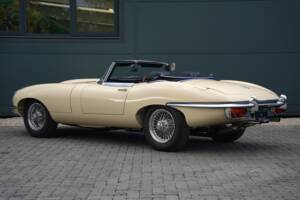 Imagen 2/50 de Jaguar E-Type (1969)