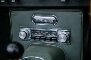 Image 30/36 de Jaguar E-Type (1967)