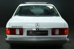 Bild 5/50 von Mercedes-Benz 560 SEC (1988)
