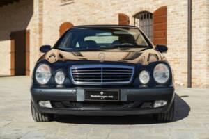 Bild 4/50 von Mercedes-Benz CLK 230 Kompressor (1999)
