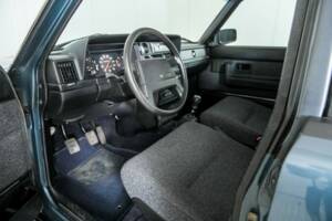 Immagine 11/50 di Volvo 240 GL (1990)