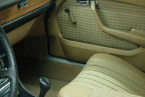 Image 30/50 de Mercedes-Benz 350 SE (1973)