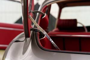 Image 25/25 de Jaguar E-Type (1969)