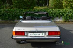 Image 16/47 de Mercedes-Benz 560 SL (1986)