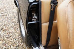 Image 50/50 of Aston Martin V8 Volante (1982)