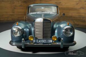 Image 20/31 of Mercedes-Benz 300 S (1953)